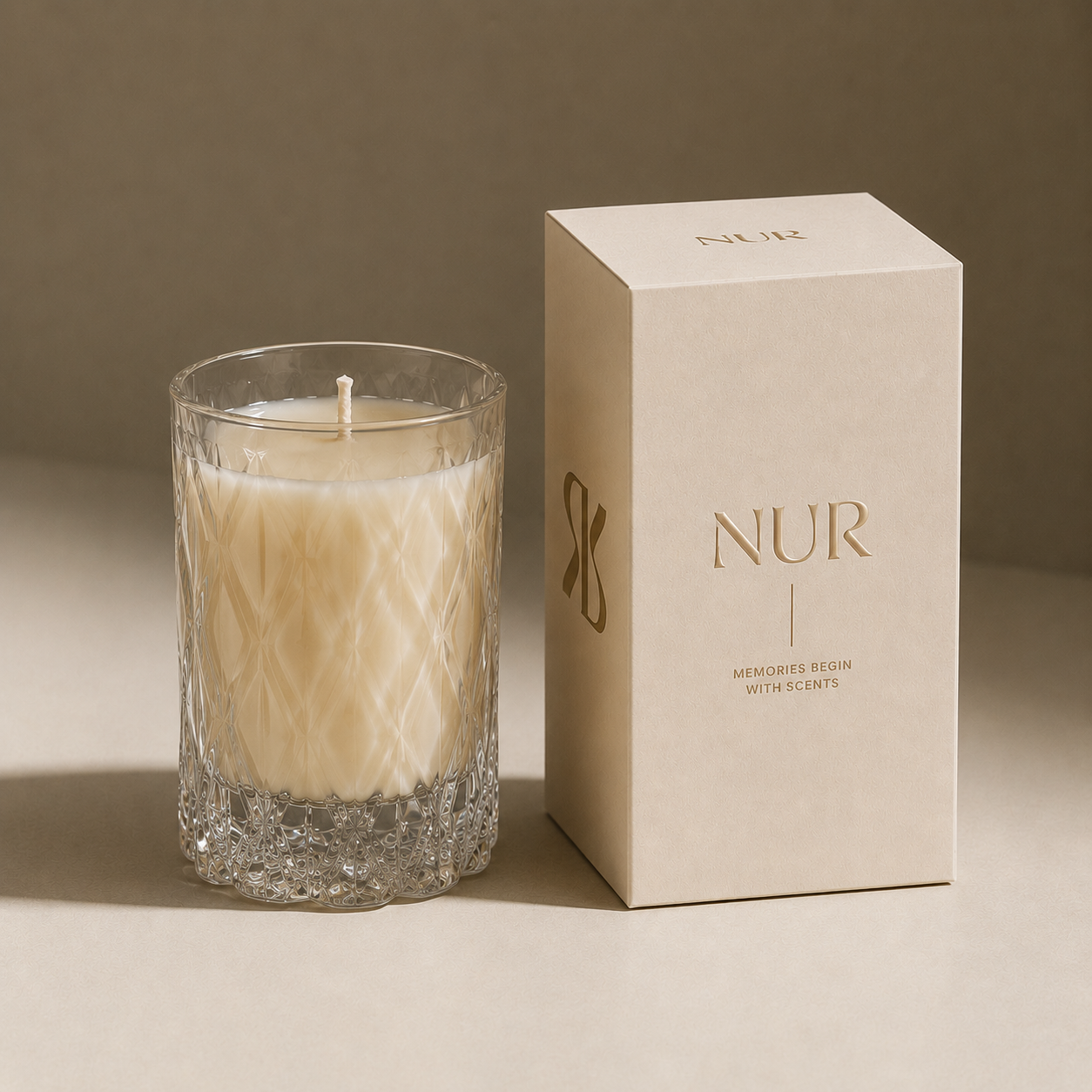 Mahogany candle